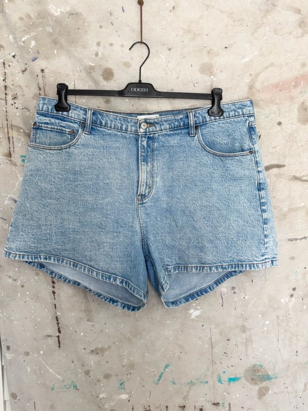 Abercrombie & Fitch the Dad Short High Rise Curve Love